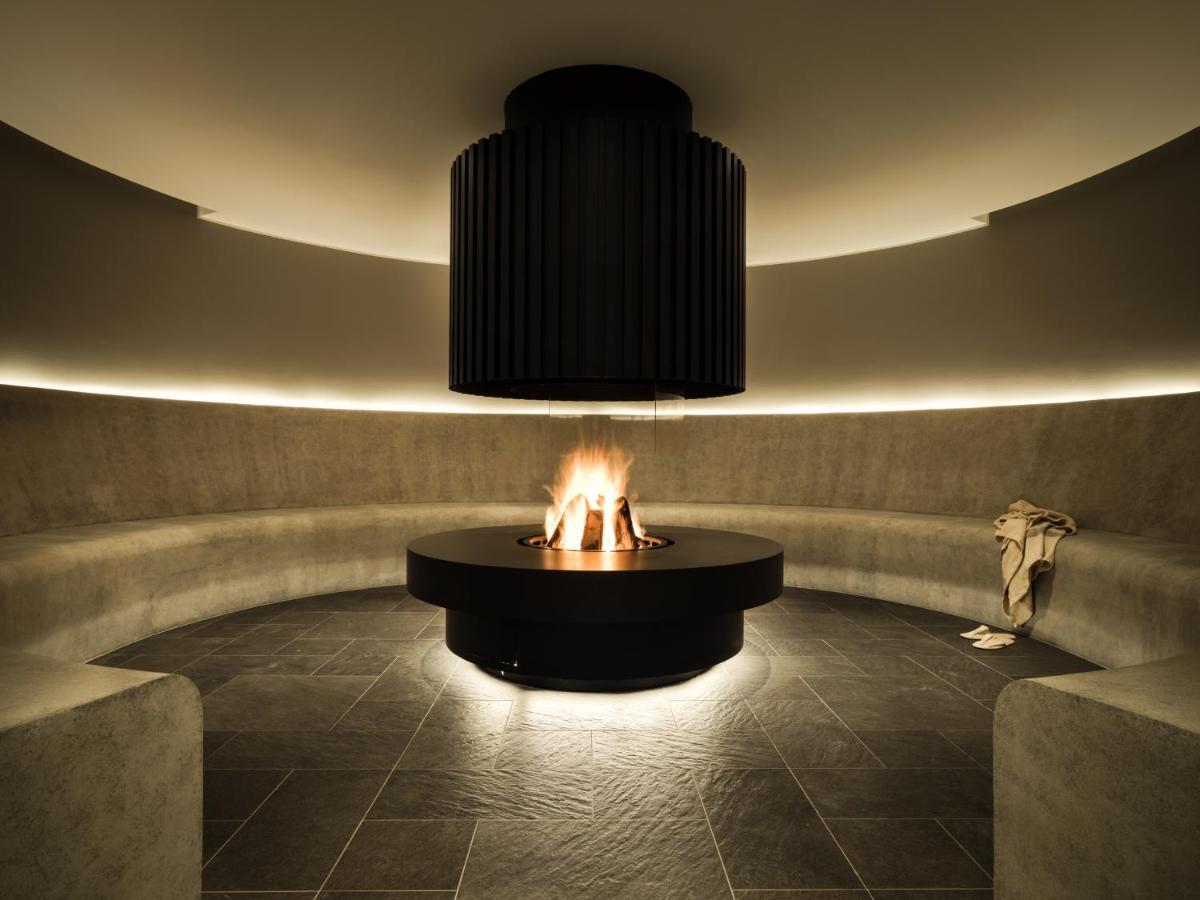 The Breeze Aparthotel Heringsdorf  Luaran gambar The fireplace in the lobby