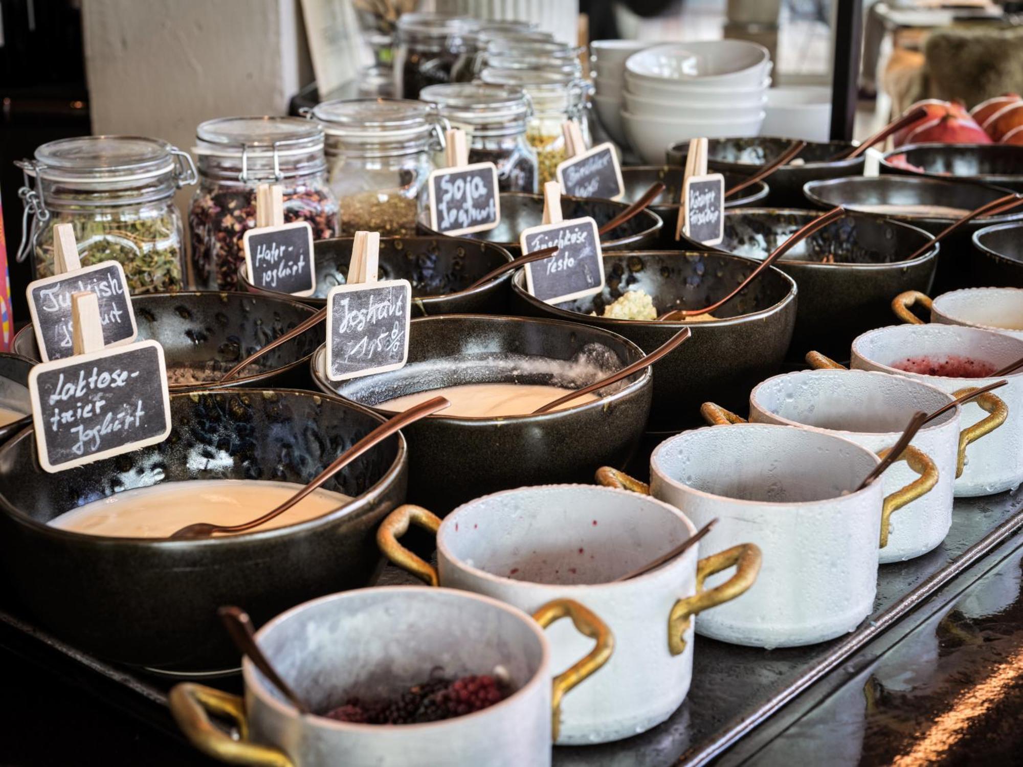 The Breeze Aparthotel Heringsdorf  Luaran gambar Tea tasting at the Tea Museum, Amsterdam